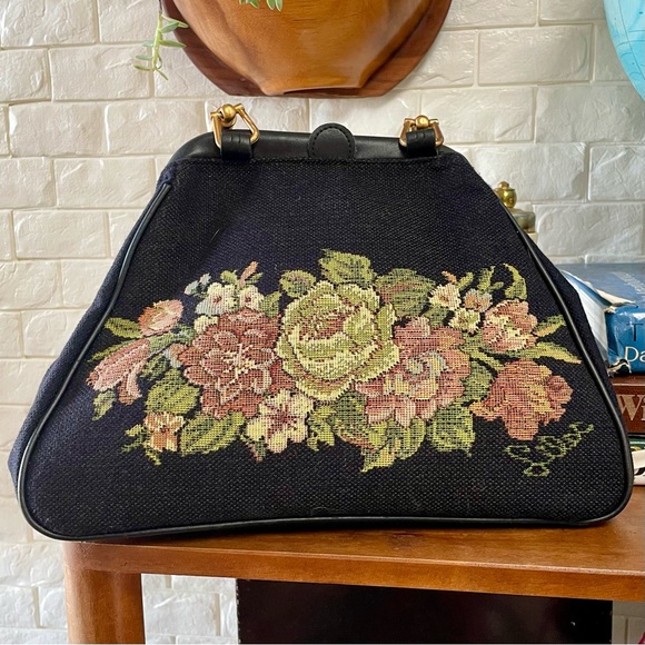 Vintage Lilac Floral Tapestry Needlepoint Bag Purse - Picture 6 of 14
